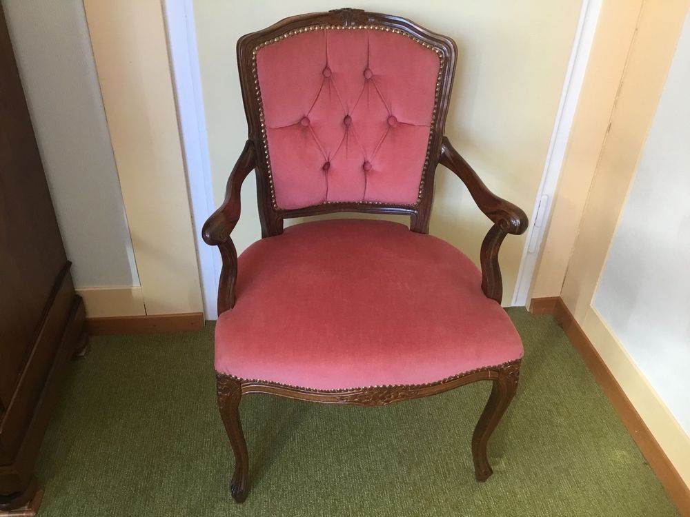 Divani: Nostalgie Stilmöbel Exquisit Nussbaum – Nuovo (secondo la descrizione) da Winterthur venduto da Wohnhaus 5