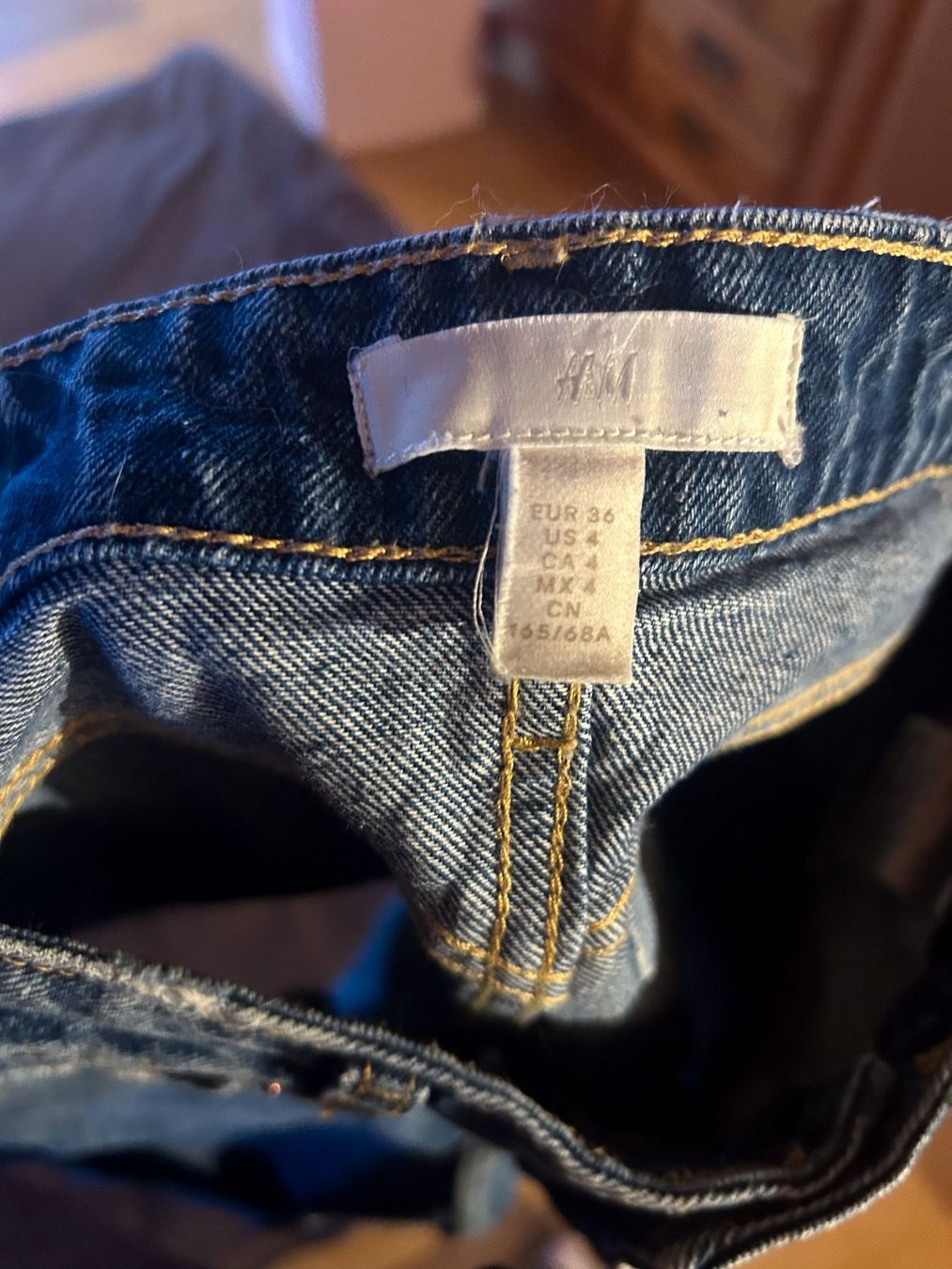 H&M Hosen: Jeans Shorts – Gebraucht aus Oberurnen von carinalobnig 2