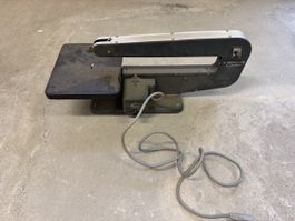 Dekupiersäge / Laubsäge-Maschine, läuft