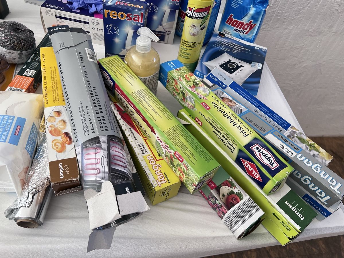 Pflegeprodukte: Haushaltswaren Konvolut (50) – Gebraucht aus Glattfelden von bro_f2vv 1