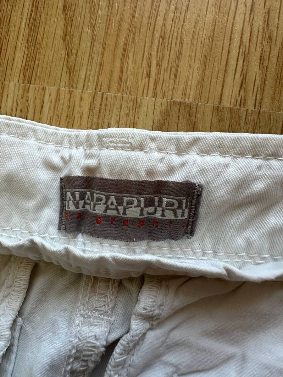 Napapijri Pantaloni: Napapijri Shorts  – Usato da Pfäffikon ZH venduto da Nataliia. 2