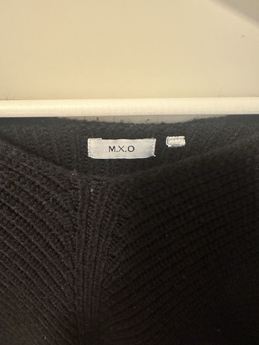 Pulls & Sweat-shirts: MXO Strickpullover, schwarz, Grösse M - Top Zustand! – D'occasion à Reinach BL par Alles_muss_weg00 2