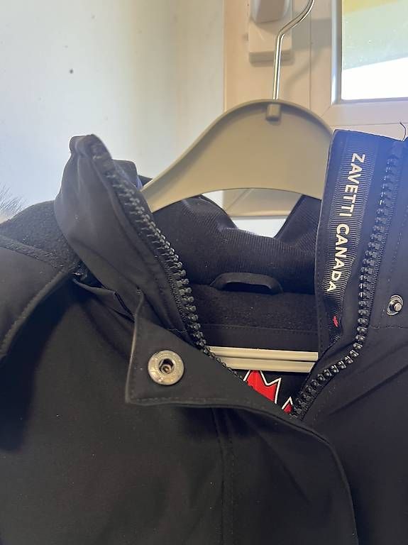 Jacken: GIACCA NERA ZAVETTI E CANADA M – Gebraucht aus Tenero von loa_7m8d 3