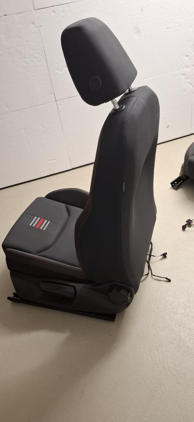 Seat Tutti pezzi di ricambio auto: SEAT Ibiza Sitze – Usato da Schöftland venduto da Bikefarmer 7