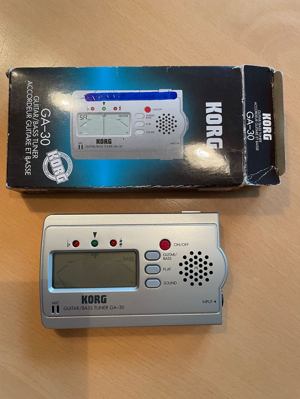 Korg Strumenti musicali: Stimmgerät Guitarre Bass Tuner – Usato da Speicher venduto da boaserra