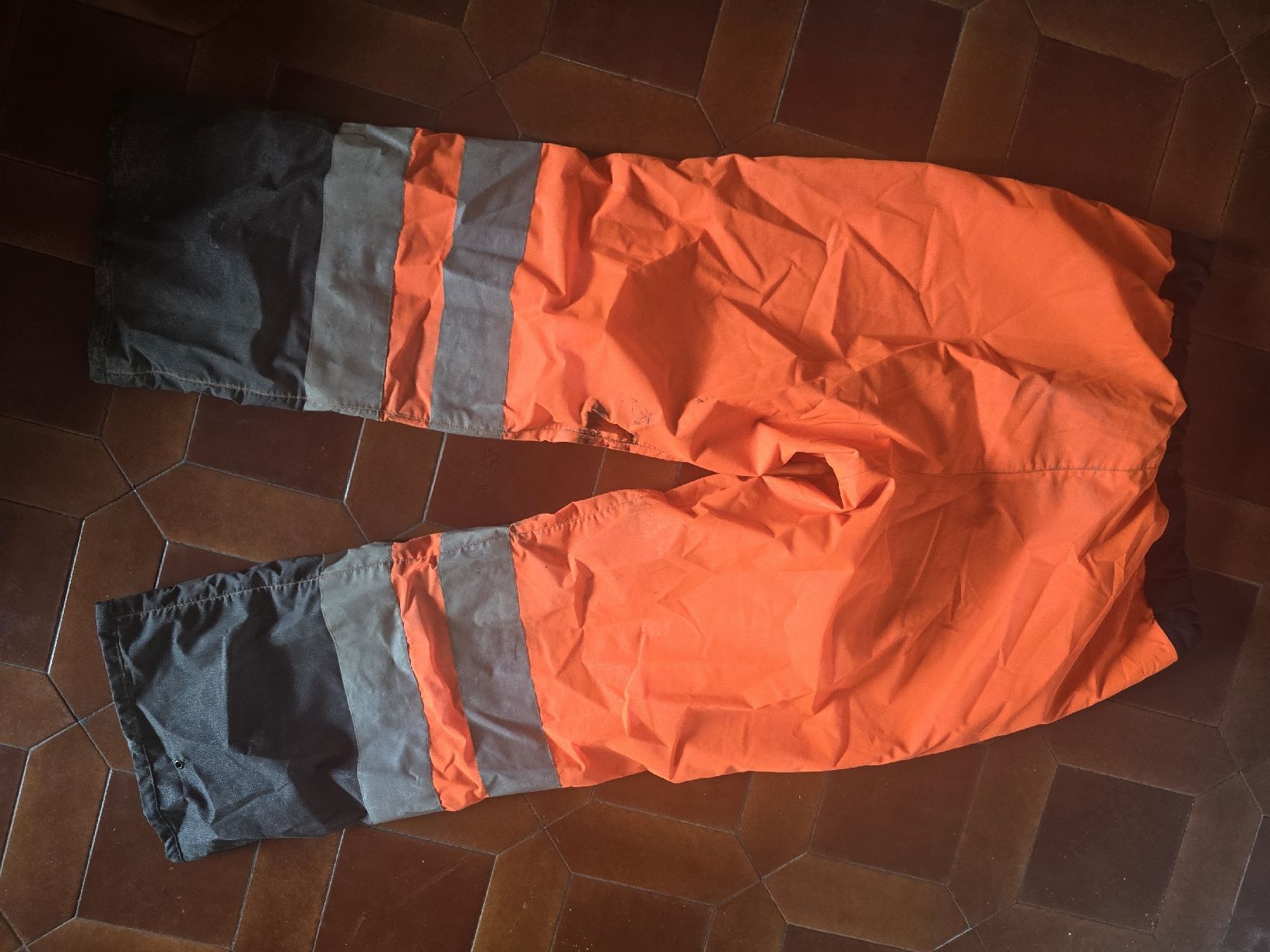 Kleiderpakete: Goretex arbeitkleidung – Gebraucht aus Iragna von ju_1605 3