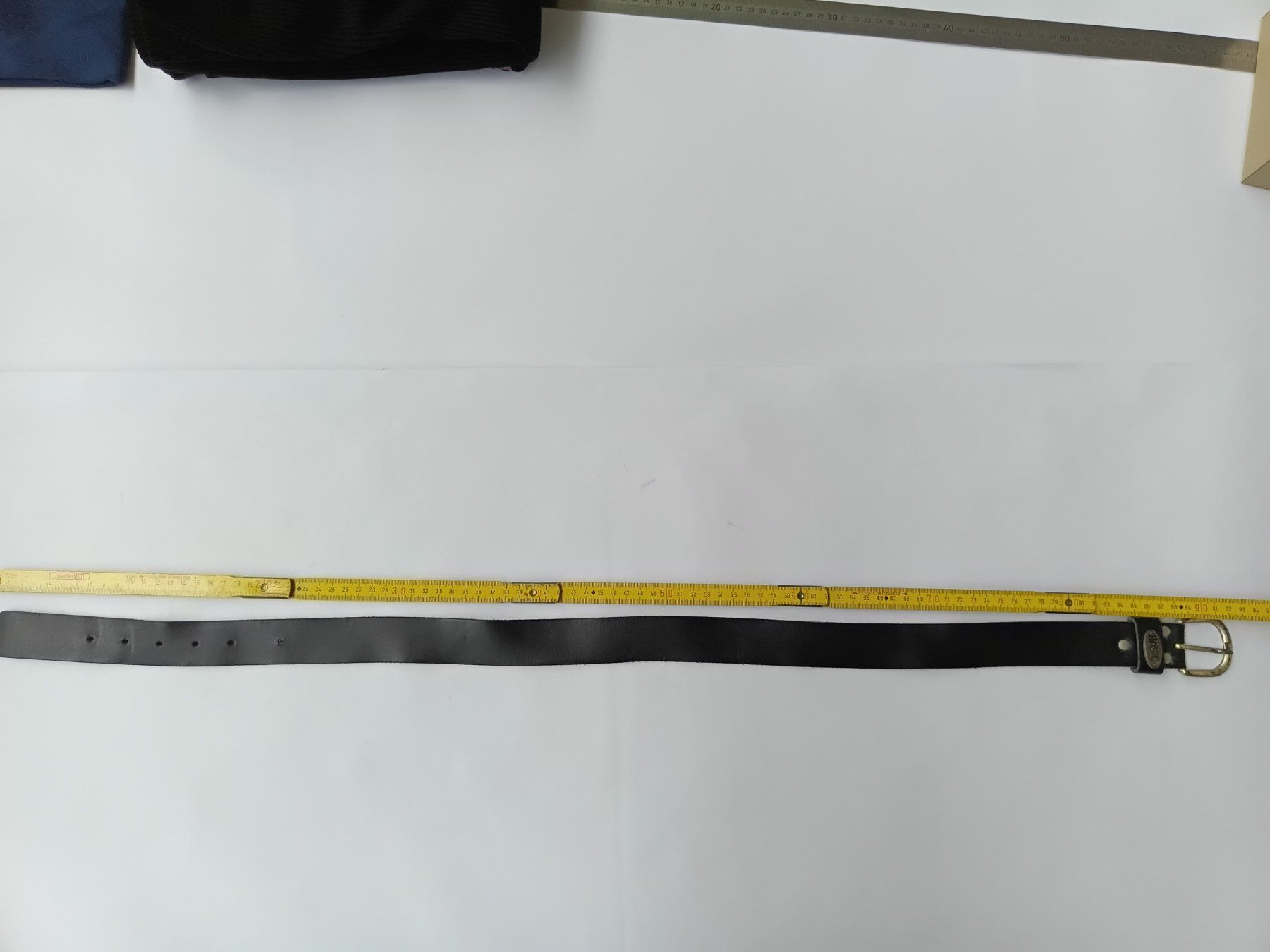 Ceintures: Leder-Gürtel schwarz BASIC Grösse 75 – Neuf (Voir description) à Wängi par Ladys_First 1