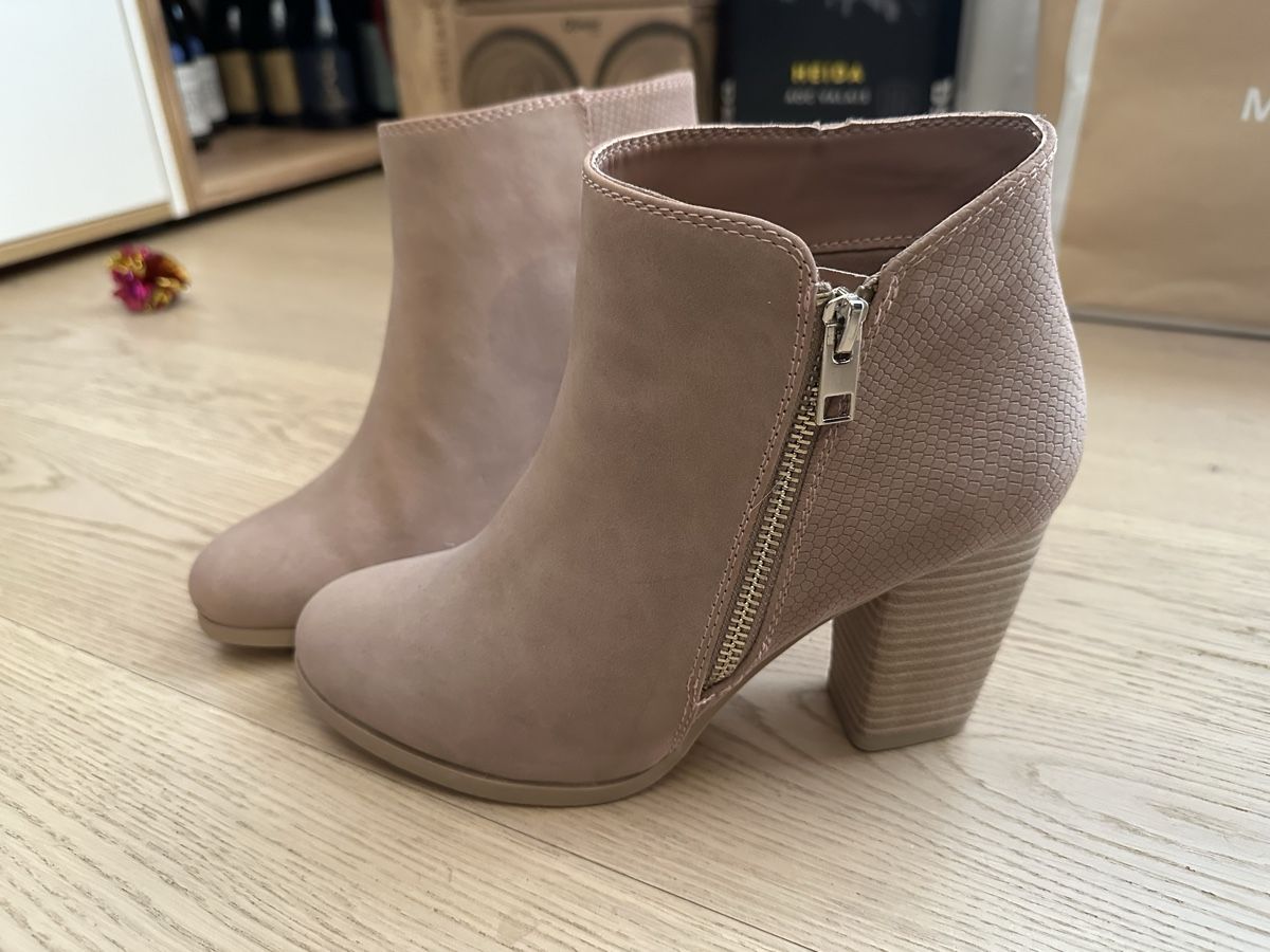 Scarpe da donna: Bottines Call It Spring, taille 39, neuves – Nuovo (secondo la descrizione) da Lausanne venduto da Liinoa