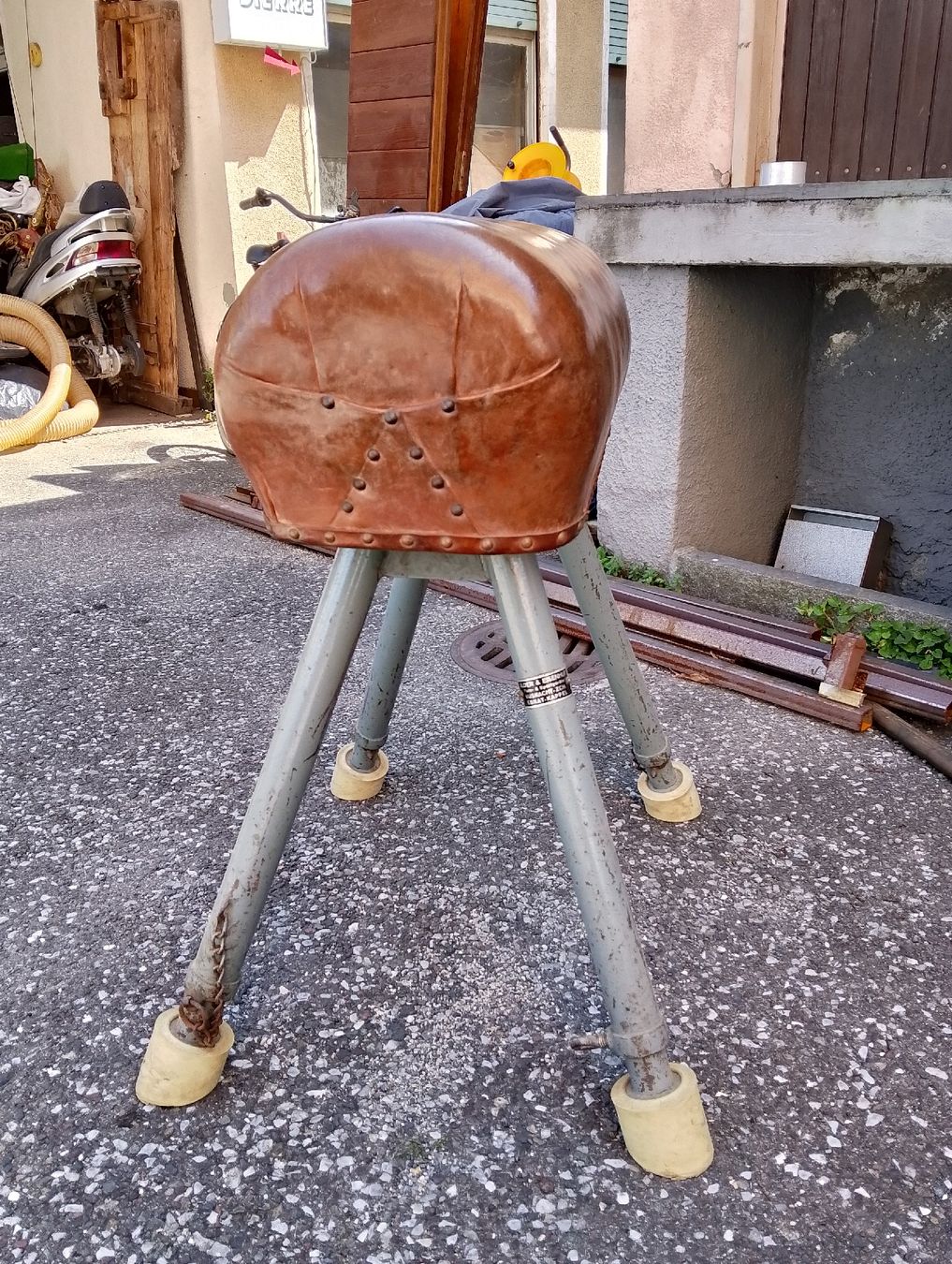 Tutti gli attrezzi: turnbock - cavallina - mouton de saut – Usato da Lugano venduto da Johnny72 2