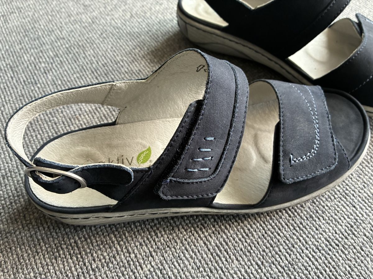 Damenschuhe: Waldläufer Sandalen Gr. 5 – Gebraucht aus Zürich von alva12 1