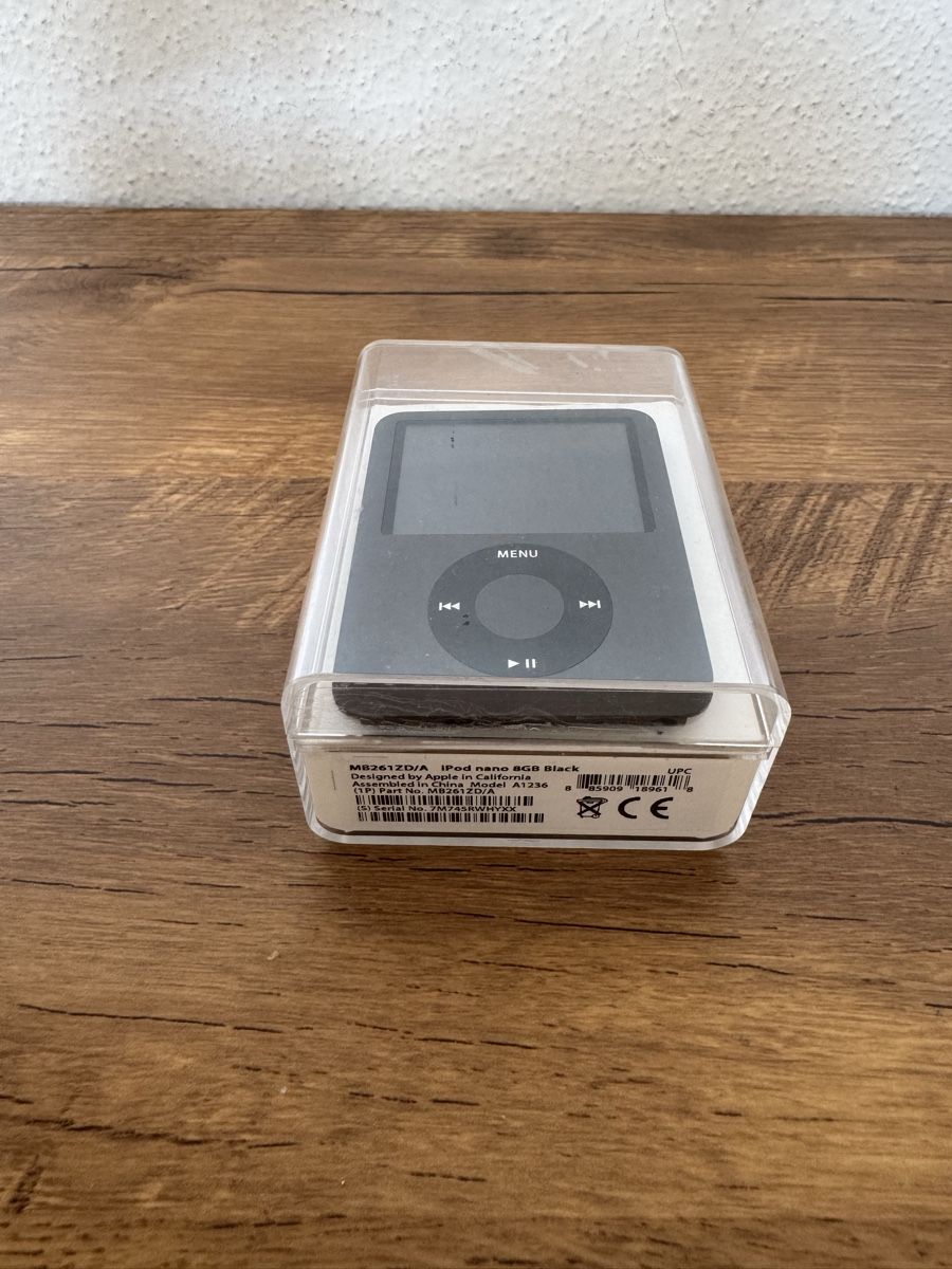 Apple Lettore multimediale portatile: iPod Nano 8GB Noir – Usato da Brügg BE venduto da Goob