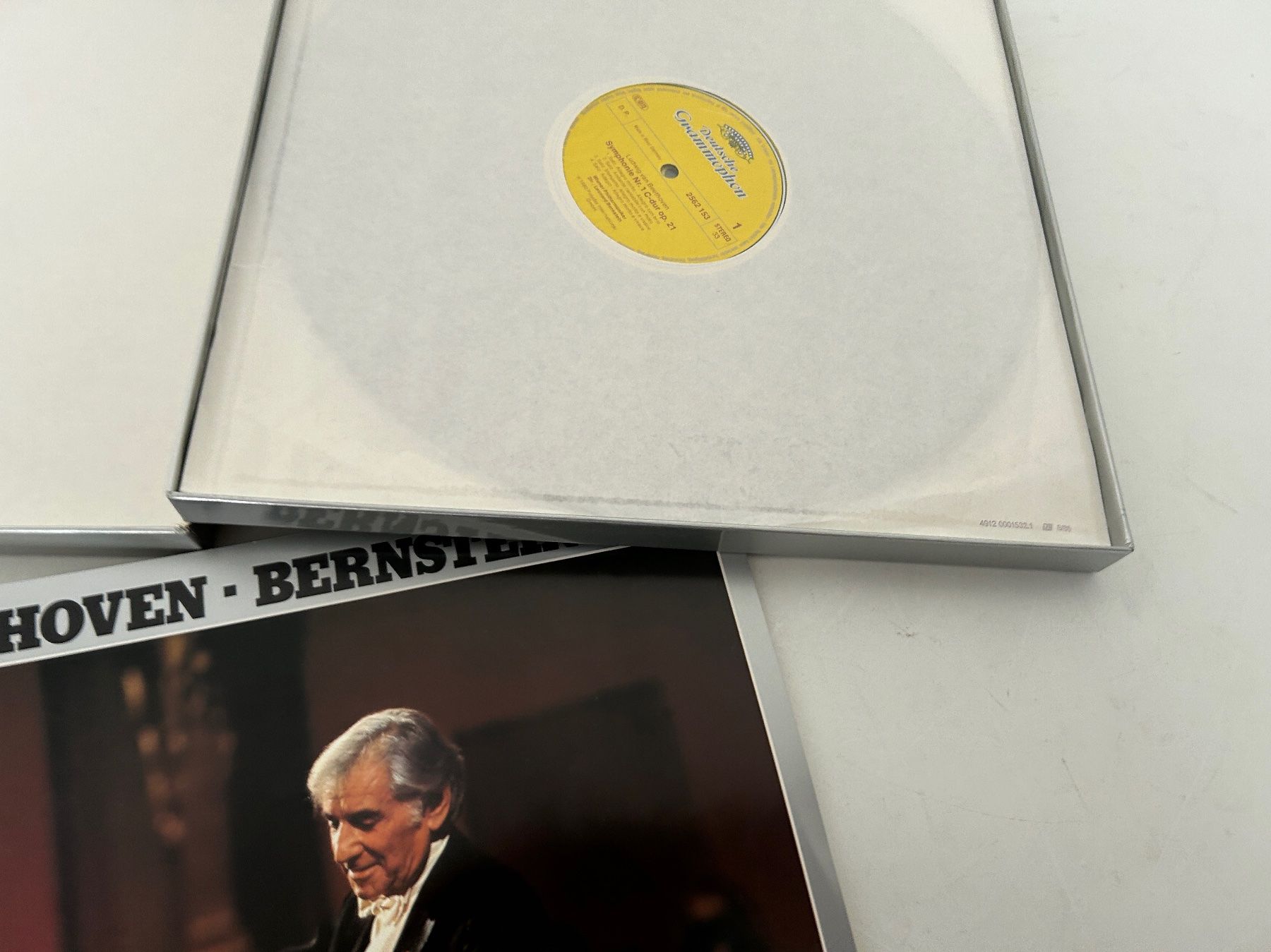 Dischi in vinile: Beethoven - Bernstein, 9 Symphonien / 8  LPs Doppelseitig – Usato da Rheineck venduto da emma.gut 9