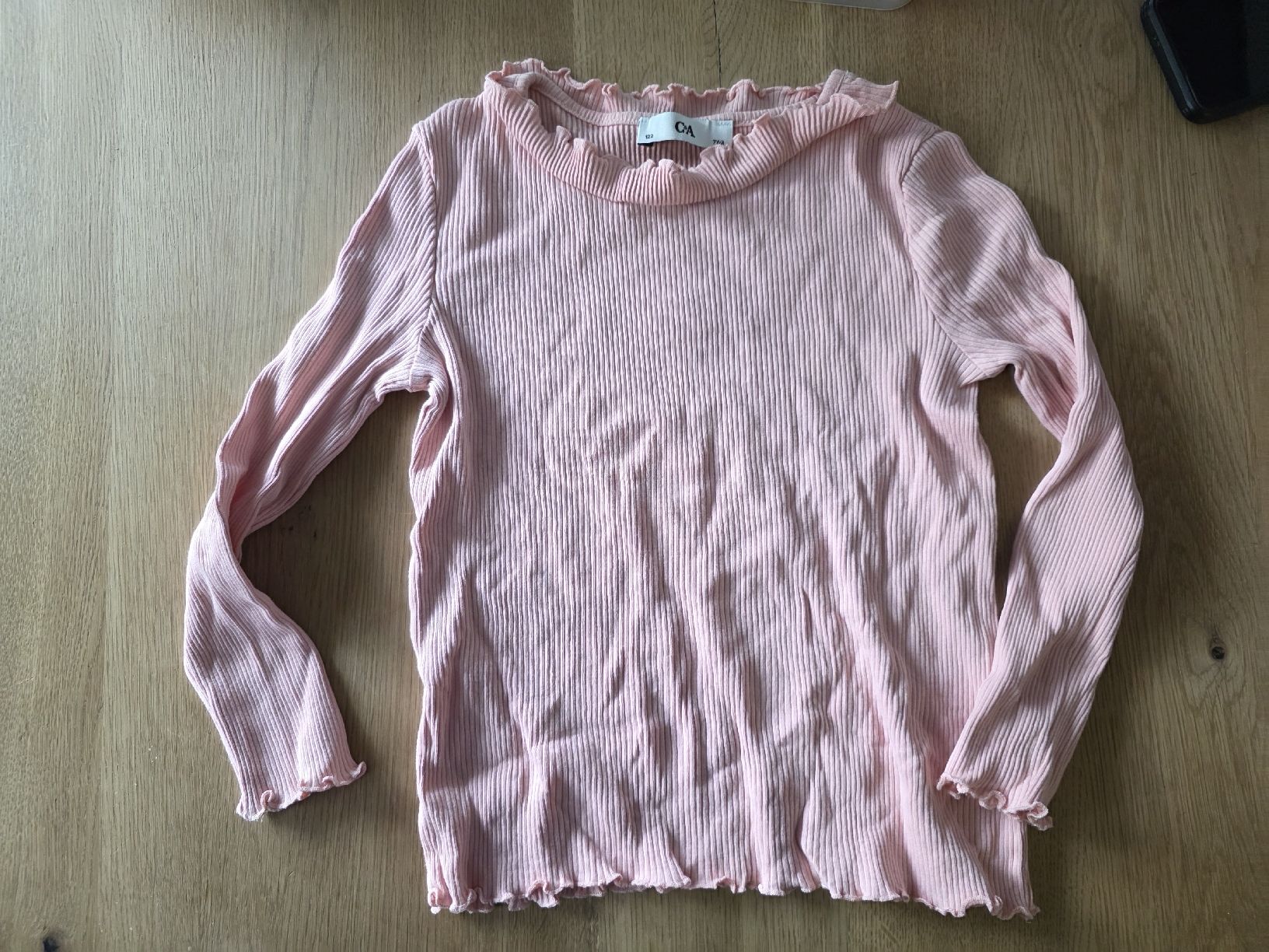 Pullover & Sweatshirts: Pullover C&A Kids Grösse 122 – Gebraucht aus Altstätten SG von Carrybones