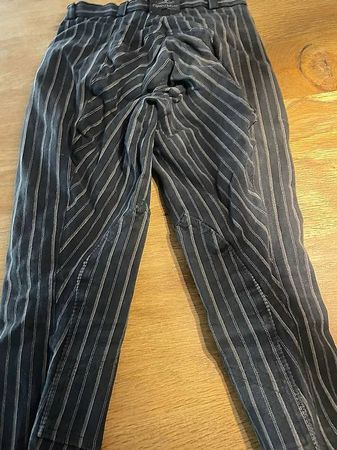 Equi-Thème Kniebesatz-Reithose Gr. 36 Nadelstreifen | CHF 25
