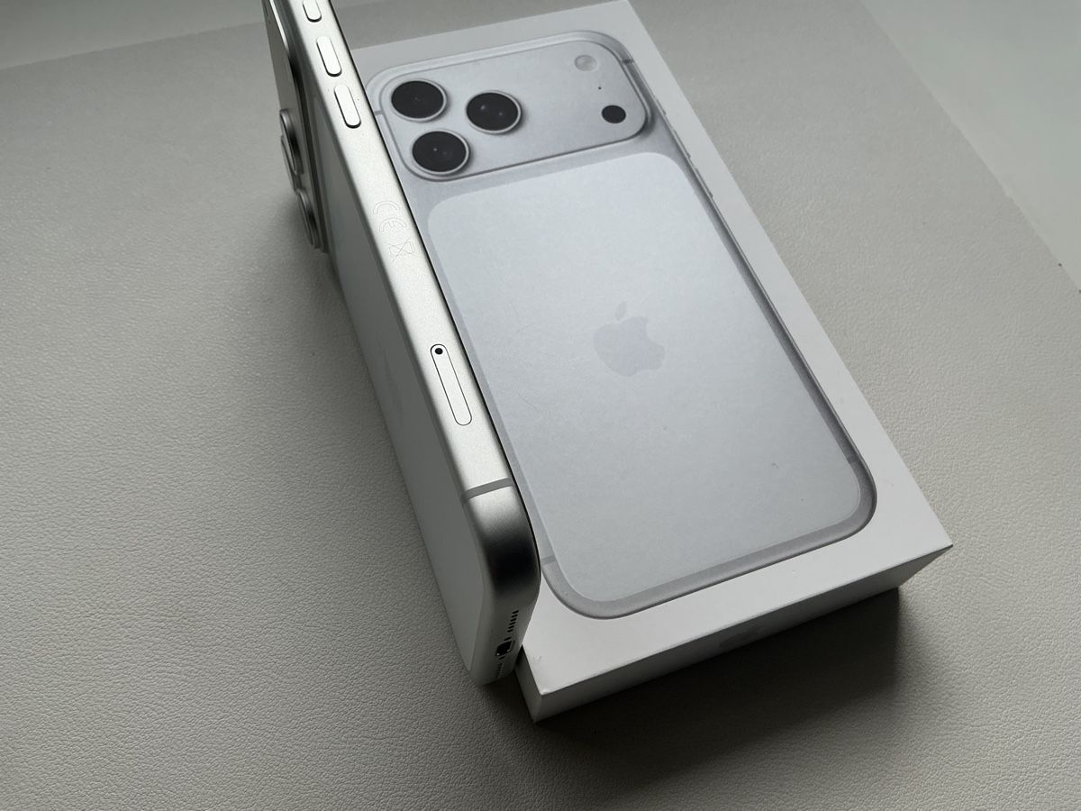 Apple Handys / Smartphones: Apple iPhone 17 Pro Max Silver !! AB 1 FR !! – Gebraucht aus Beinwil (Freiamt) von Zpower 1