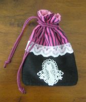Stoffsäckli Geschenksäckli, Katze aus Spitze, gefüttert
