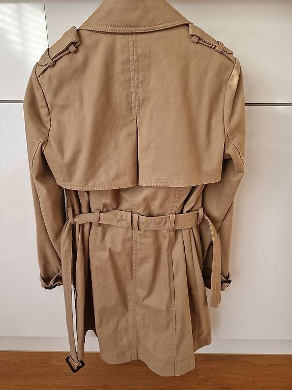 Mango Mäntel: Mantel – Gebraucht aus Haslen AI von jas_5dv9 2