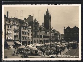 Basel, Marktplatz mit Geschäften und Ra