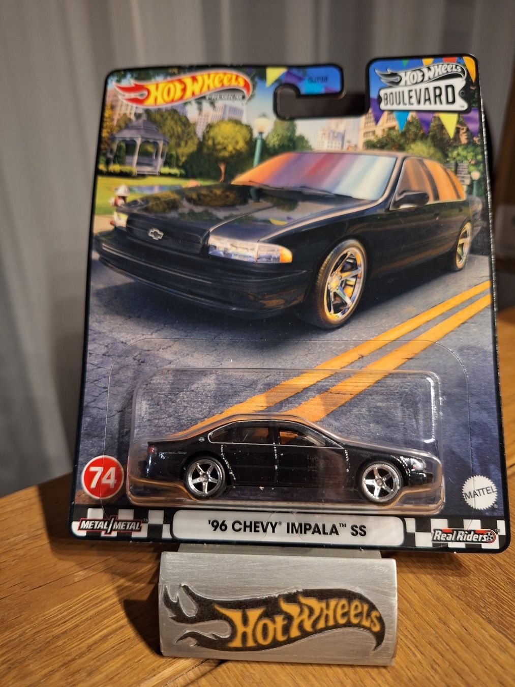 Hot Wheels Modellini d'auto: Hot Wheels Premium Boulevard #74 96 Chevy Impala SS – Nuovo e nell'imballaggio originale da Adlikon venduto da Mmartin0