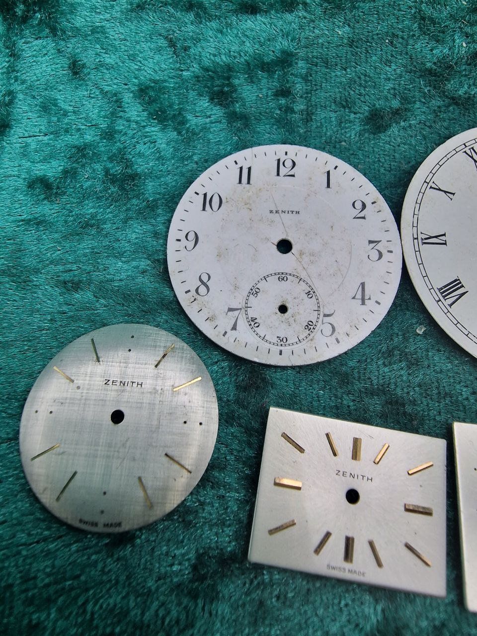 Zenith Orologi: gebrauchte ZENITH Zifferblätter, 13 Stück – Usato da Bassersdorf venduto da antikvintage 1