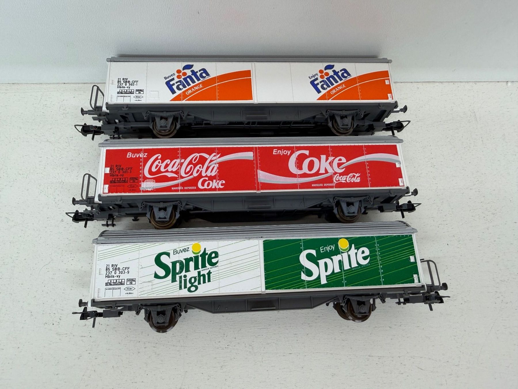 Roco Modellini di ferrovie: Spur H0 Roco 3er Set SBB Schiebewandwagen Getränke DC – Usato da Büsserach venduto da ModellbahnDepot 2
