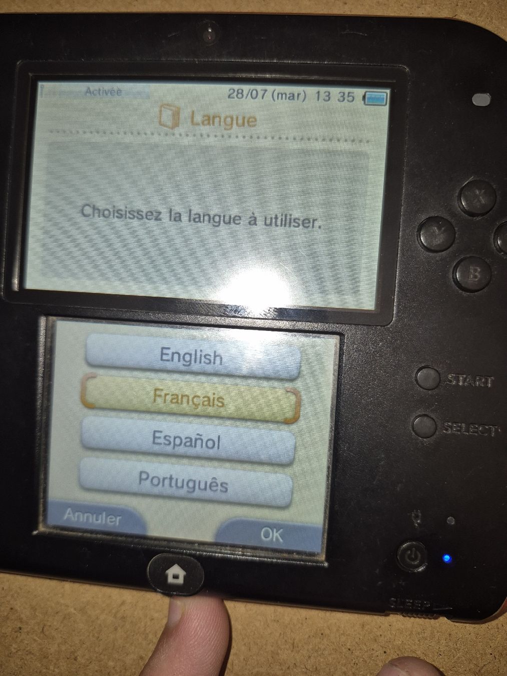 Nintendo Konsolen: Nintendo 2DS Noir et Rouge - bon état – Gebraucht aus Penthalaz von yve_wsq8 8