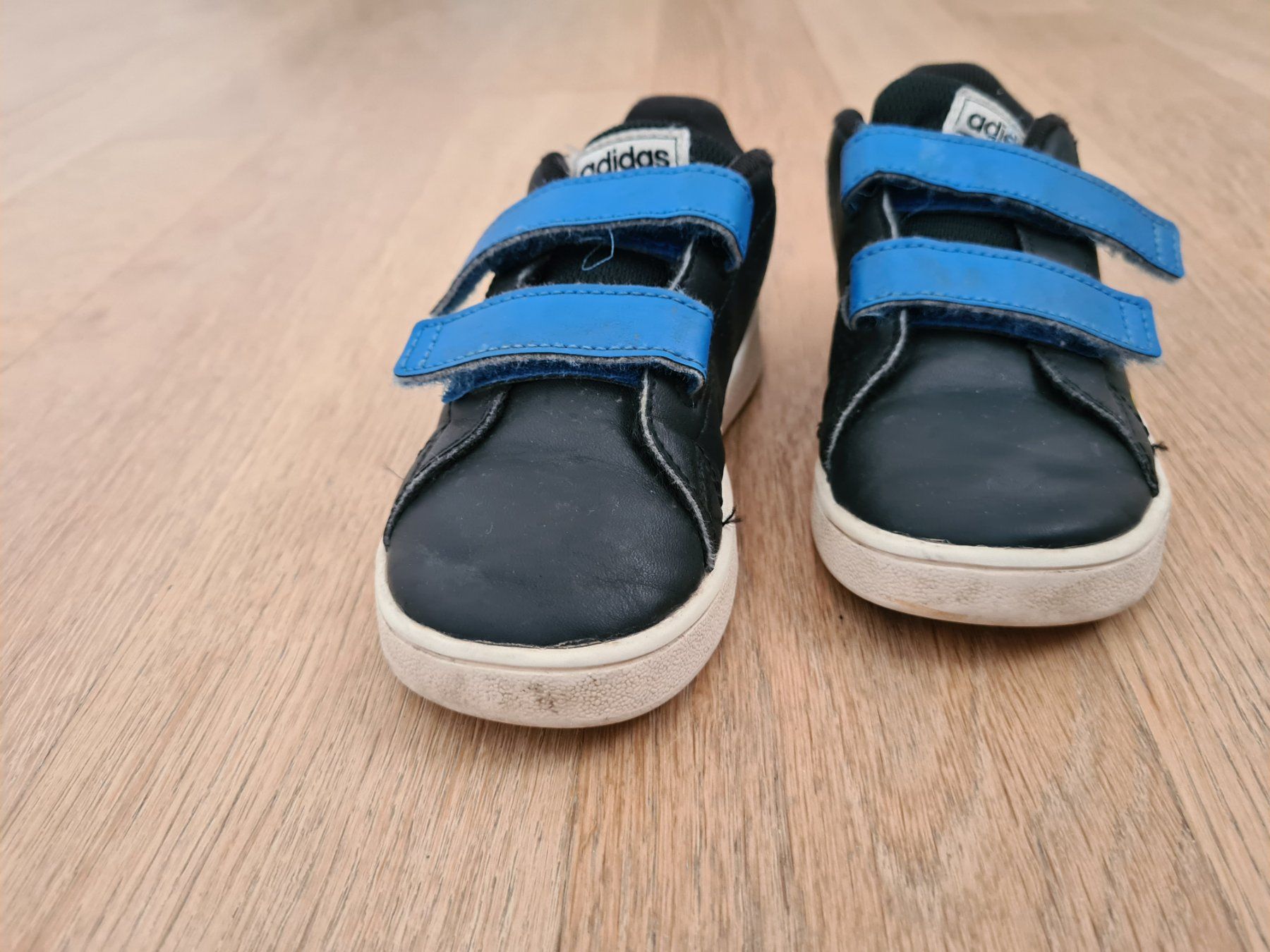 Adidas Scarpe per ragazzi: Baskets Adidas noires pointure 26 – Usato da Carouge GE venduto da Gasco 2