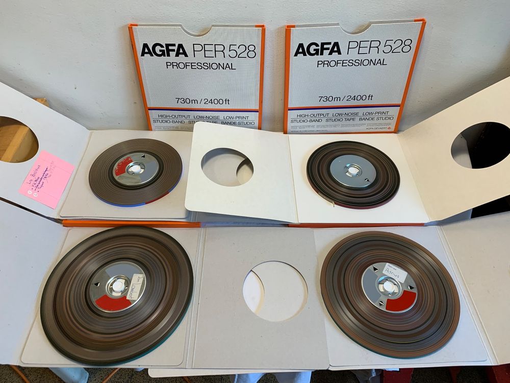 Lot De 10 Bandes Agfa Per528 - 18cm De Large, 360 Mètres Par Bande, Neuves Sous Blister