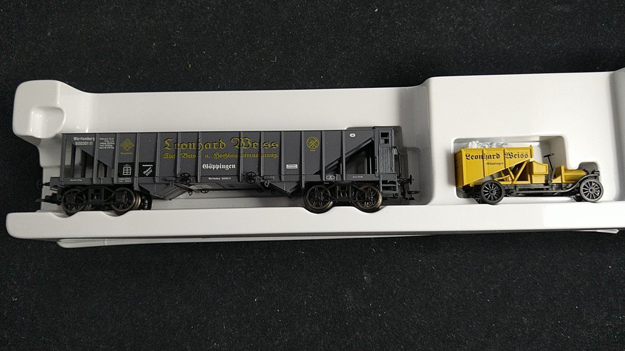 Märklin Trains électriques: 4 Museumswagen 2000/2001/2002/2003 – Neuf (Voir description) à Uster par Regenwurm61 1