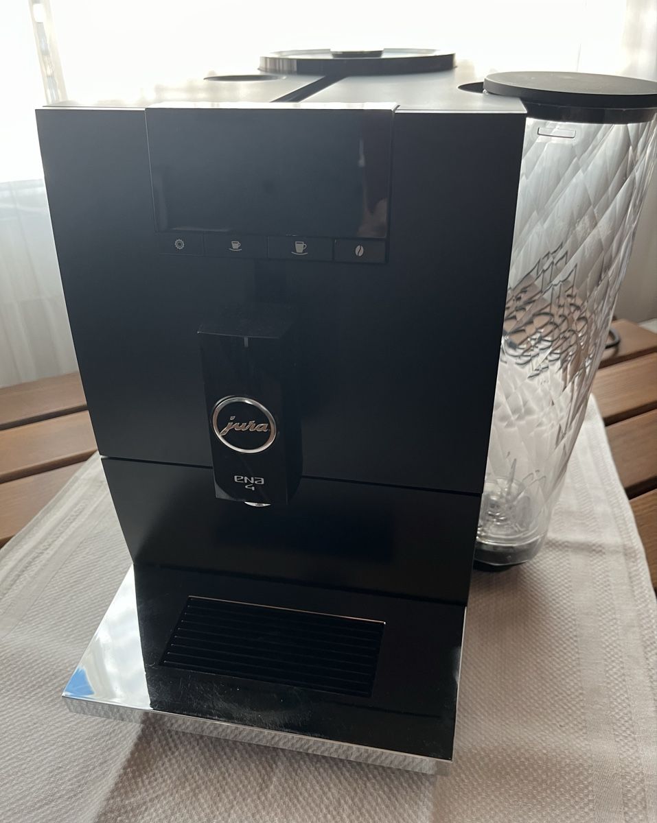 Jura Macchine per caffè & Macchine per espresso: Kaffeeautomat Jura ena 4 – Usato da Klingnau venduto da Bigik