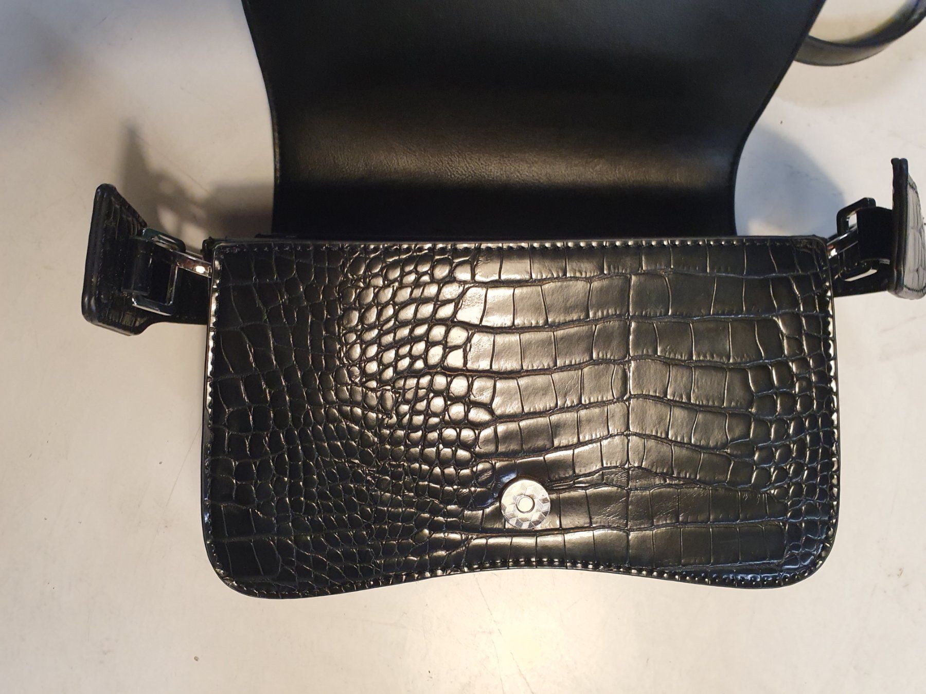 Sisley Borse da donna: Sisley Damenhandtasche schwarz – Usato da Zürich venduto da dialout 4