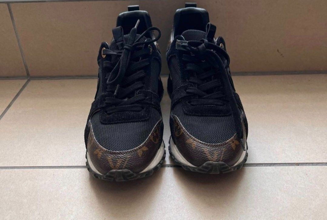 Louis Vuitton Scarpe da donna: SNEAKERS LOUIS VUITTON ORIGINALE – Usato da Quartino venduto da matepetra