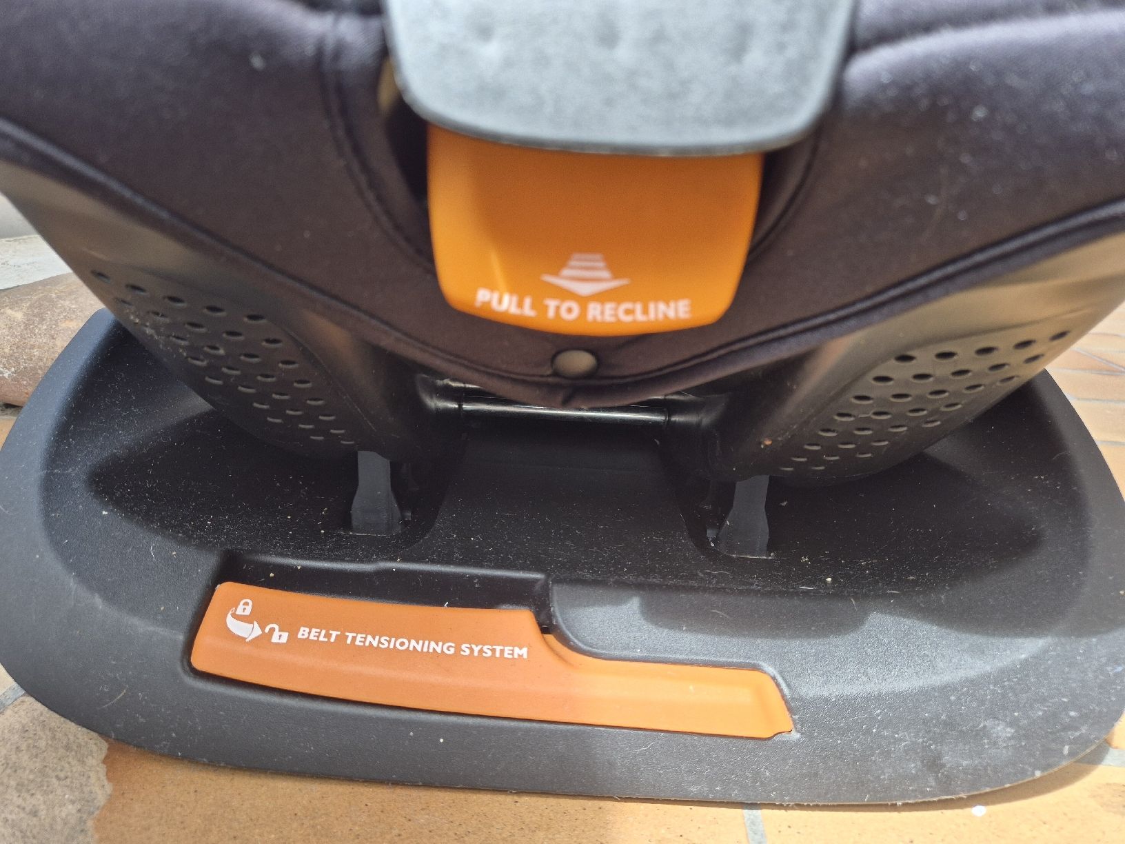 Chicco Auto-Kindersitze: Siège auto Chicco, noir, bon état – Gebraucht aus Belfaux von Kikbog 6