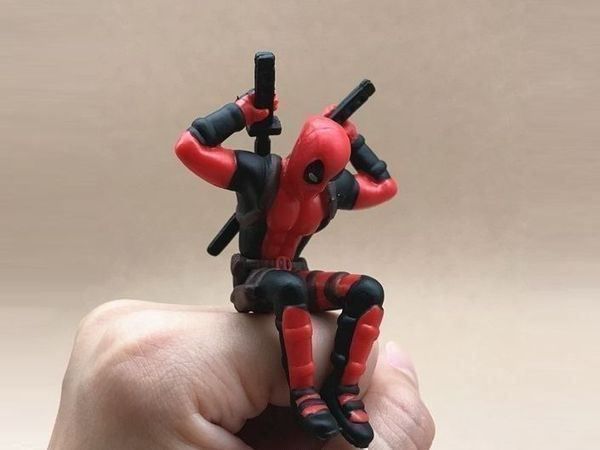 Statuette: DEADPOOL 2 FIGUR KAMPFBEREIT - 6cm - MARVEL FIGUR – Nuovo e nell'imballaggio originale da Kriens venduto da swissgadget 1