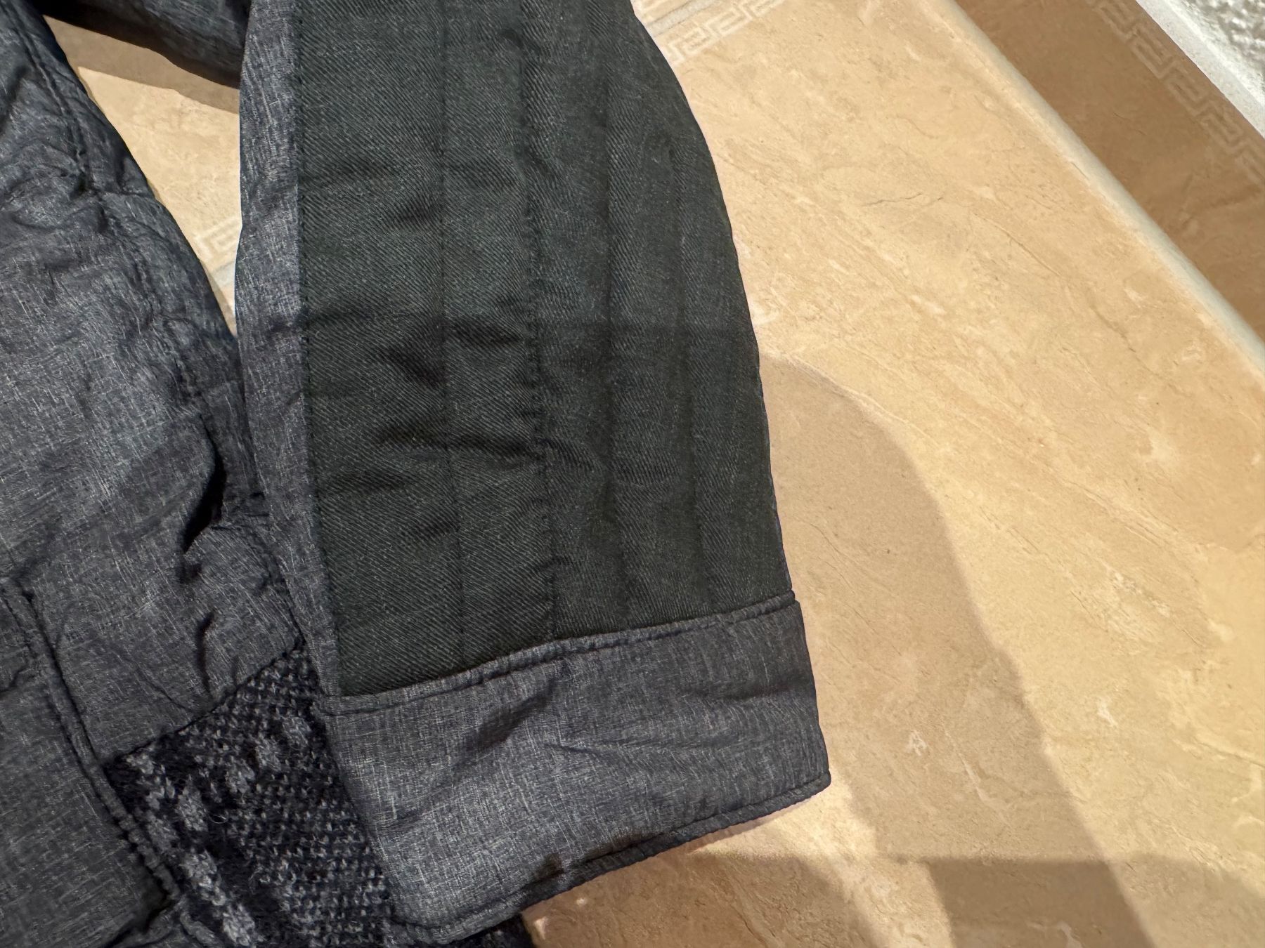 Moncler Jacken: Moncler warme NWT Winterjacke, 5 Np 1400 Fr – Gebraucht aus Klingnau von Markus14 1