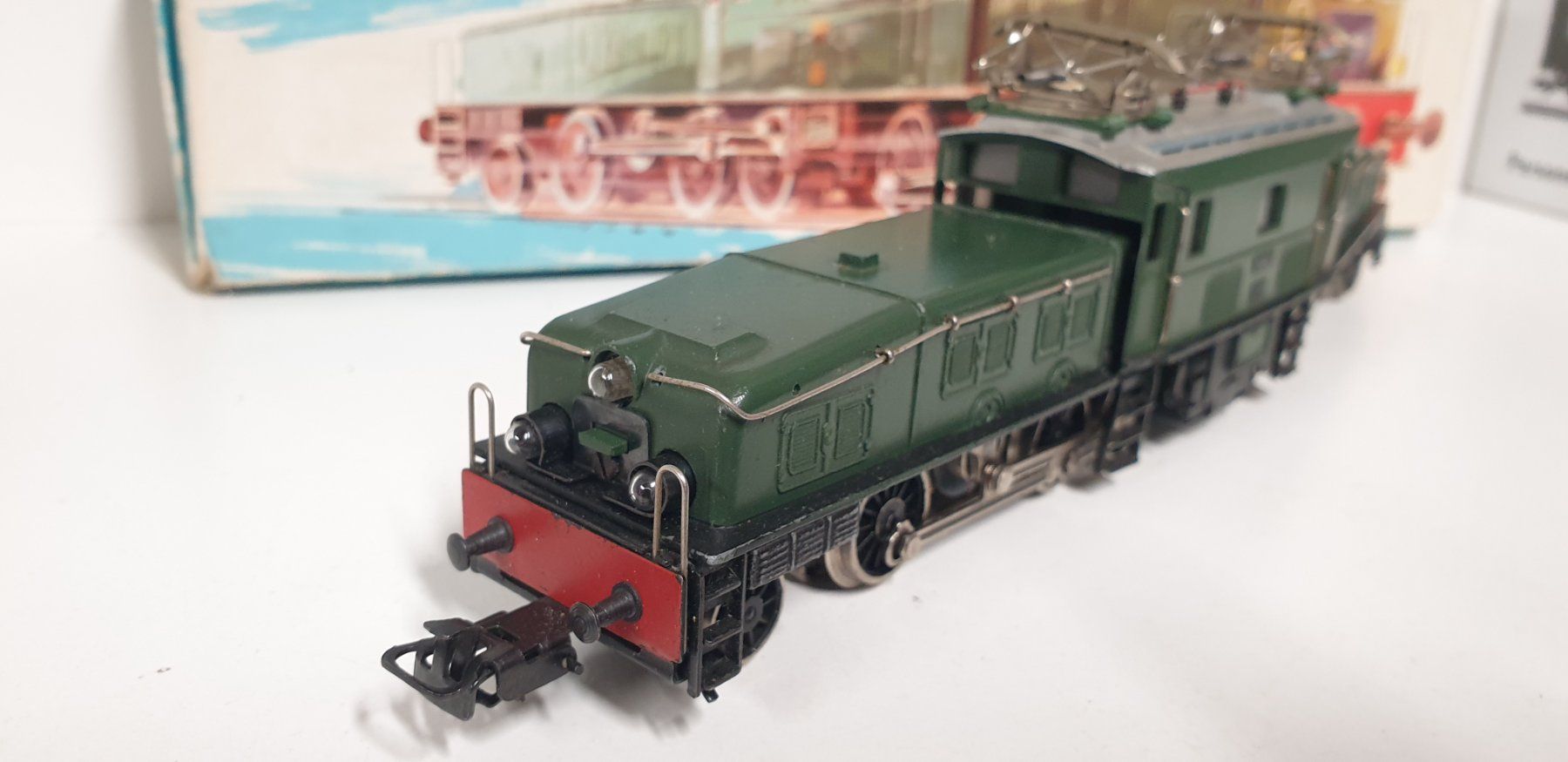 Märklin Modelleisenbahnen: Märklin SBB Krokodil H0/AC  3015 – Gebraucht aus Geroldswil von TopTrain54 3