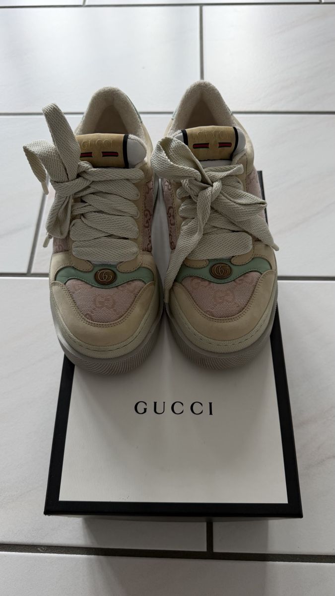 Gucci Damenschuhe: Gucci Sneaker – Neu (gemäss Beschreibung) aus Würenlos von engeli028