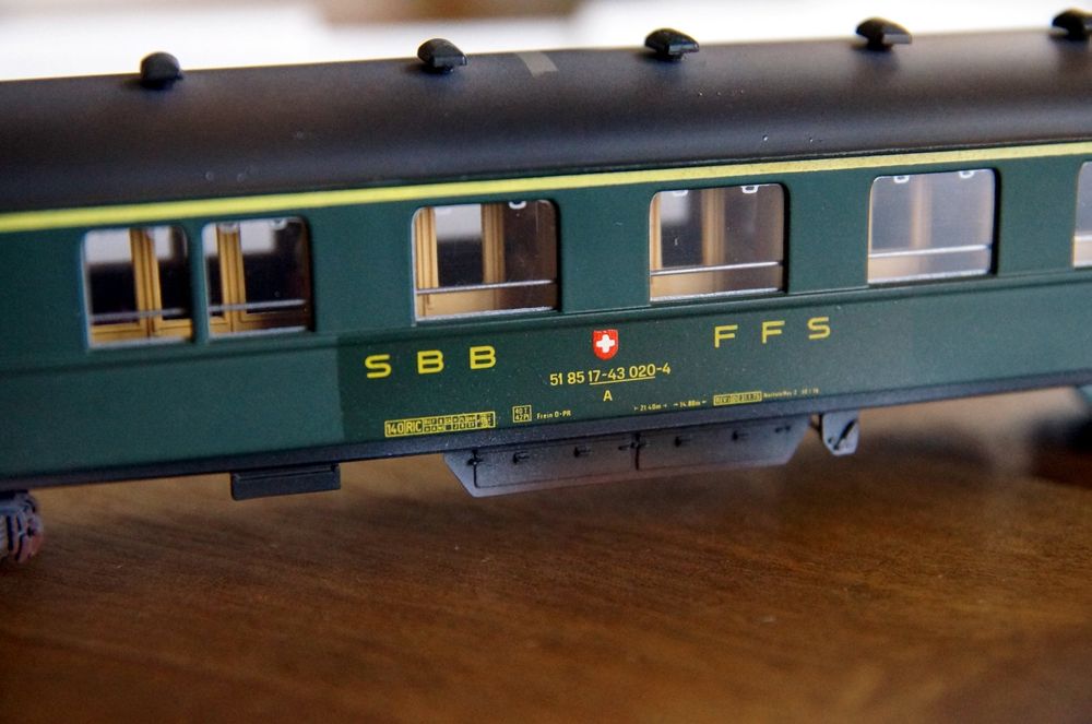 Metropolitan Modelleisenbahnen: Metrop/API 7090 B - SBB Personenwagen 1. Klasse UIC – Gebraucht aus Schönenwerd von Steidi 4