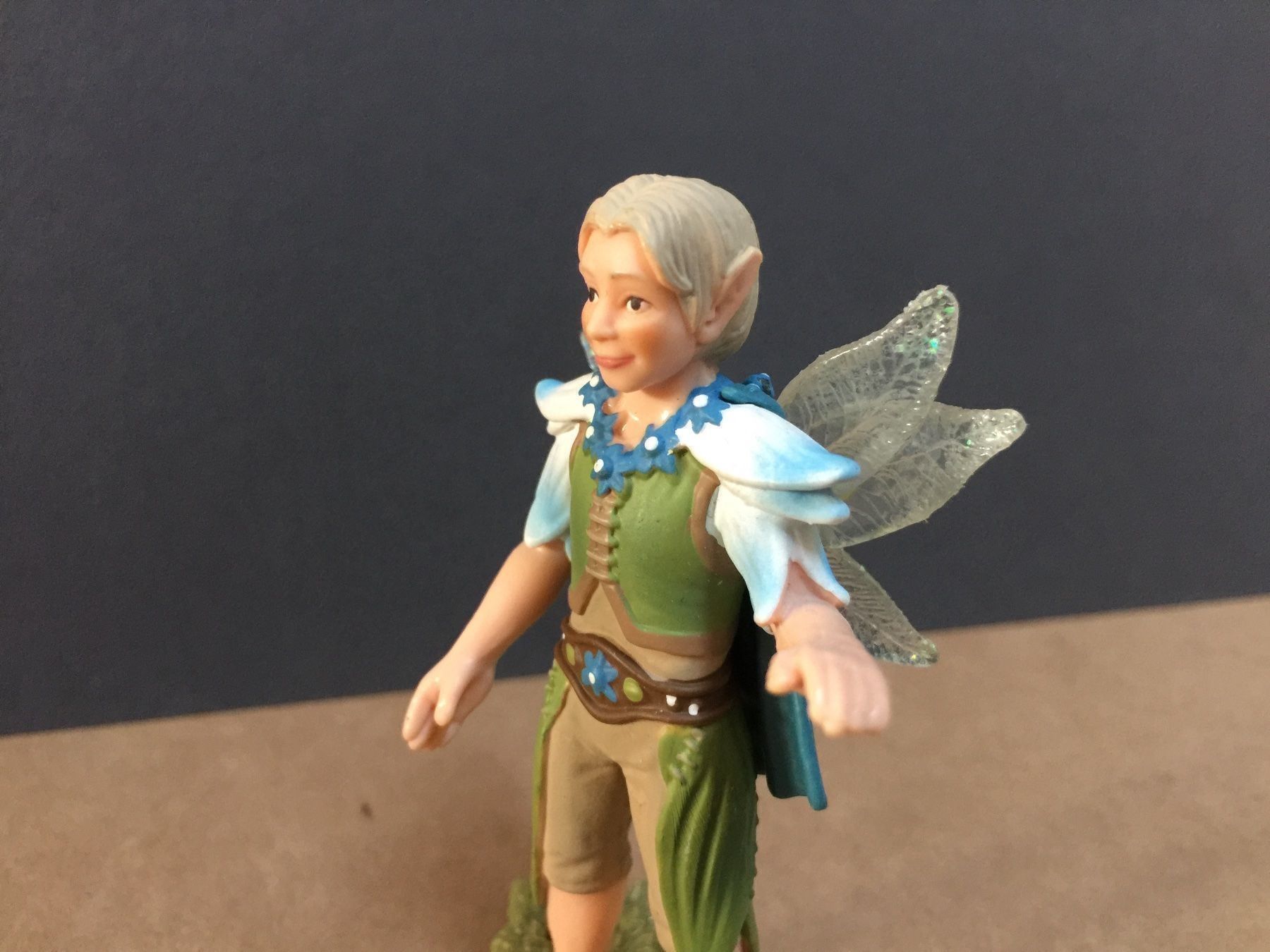 Schleich Statuette: Schleich BAYALA 70457 Liliengleicher Elf – Usato da Ennetbaden venduto da mapa05 2
