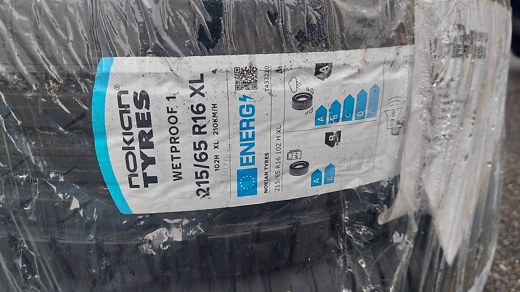 Altro in Scrittura & Disegno: Pneumatici Nokian Wetproof 1 – Usato da Arogno venduto da Matteosans