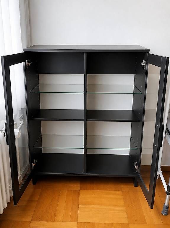 Ikea Schränke: VENTE EXPRESS - Petite armoire  IKEA avec portes vitrées – Gebraucht aus Geneve von Point-Boutique 2