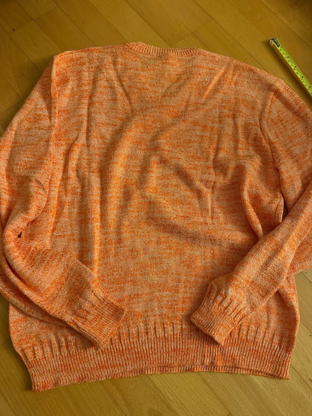 Versace Maglioni & Felpe: Vintage Versace Pullover orange weiss Gr. M oversized gut – Usato da kloten venduto da domireto 3