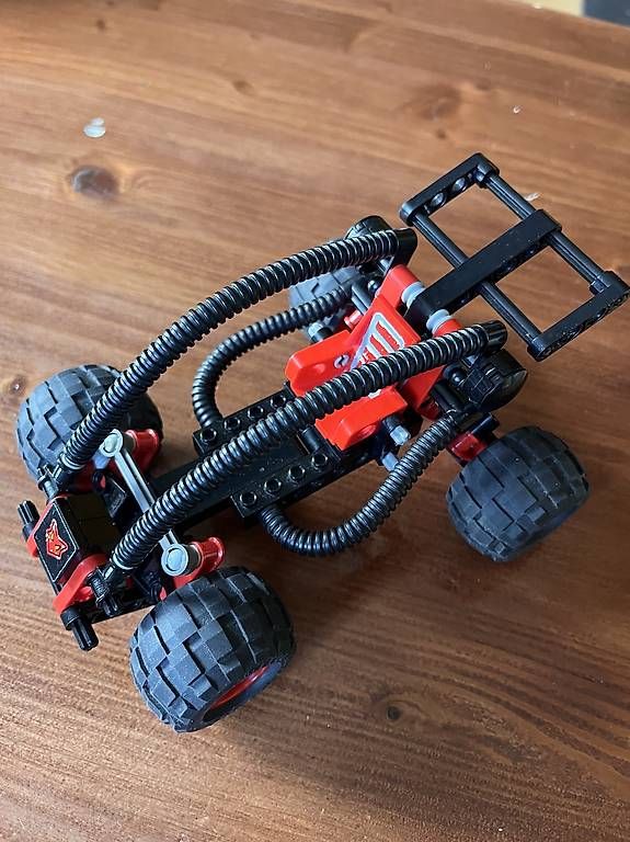 Kit di costruzioni: Lego Technic 8226 Mud-Masher  – Usato da Grenchen venduto da mammamia25