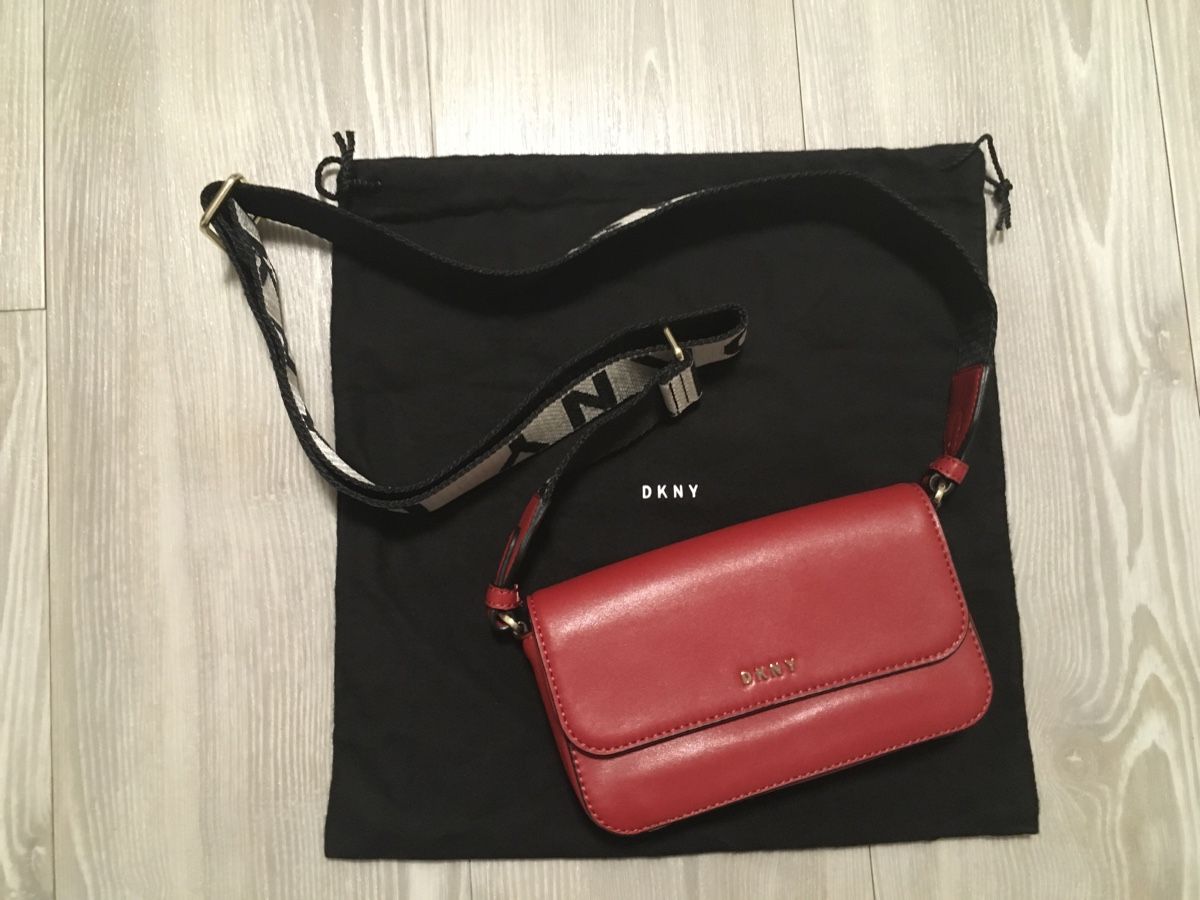 Borse da donna: DKNY Tasche Rot 2021 – Usato da Würenlos venduto da a-tiger
