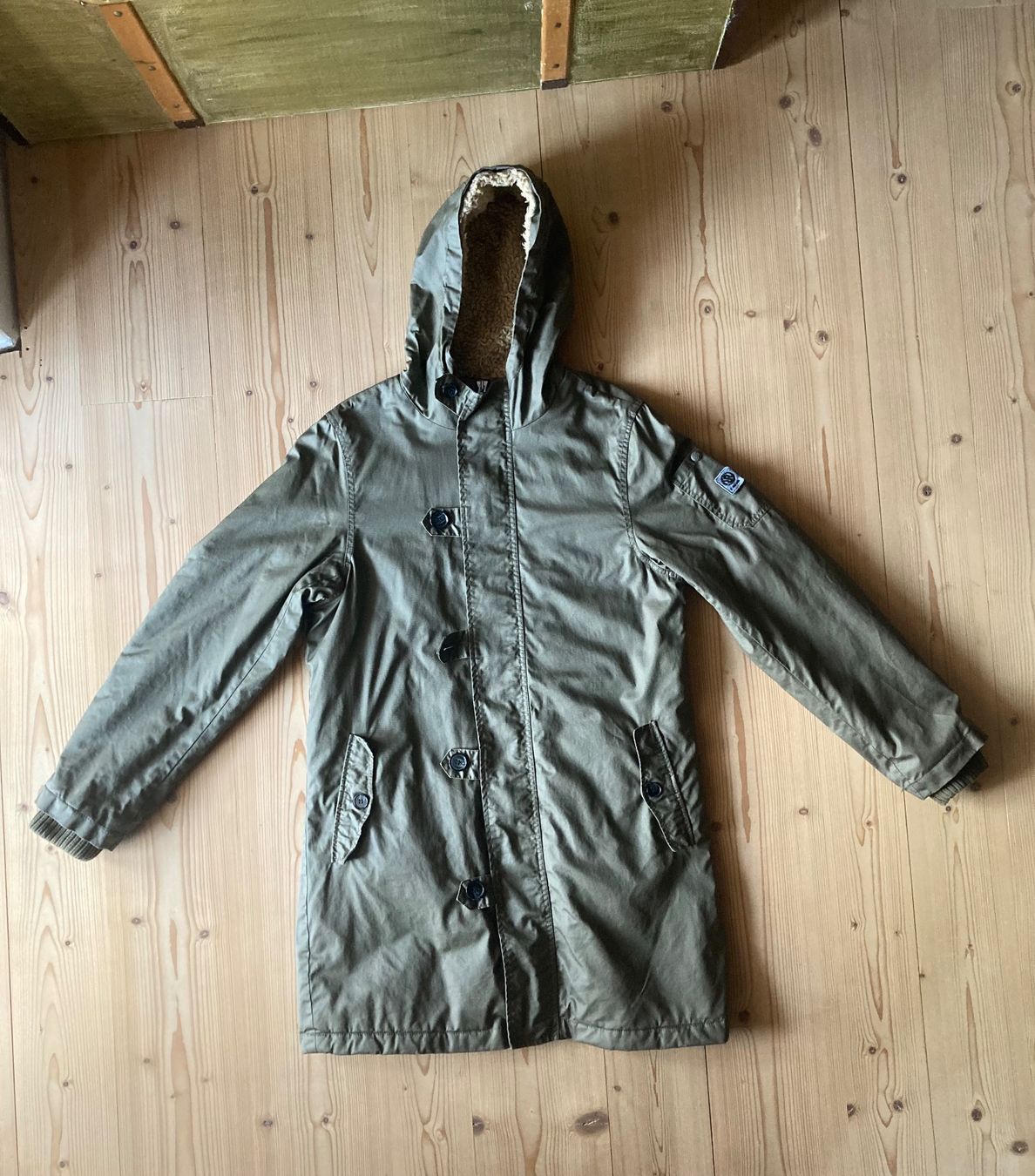 Mäntel: Parka oliv Marke Rag Recycle – Gebraucht aus Sursee von Auktion29