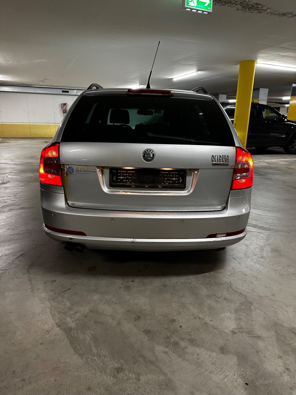 Skoda Autos: Skoda Octavia RS 2.0 Benzin – Gebraucht aus Sevelen von Transporter3 5