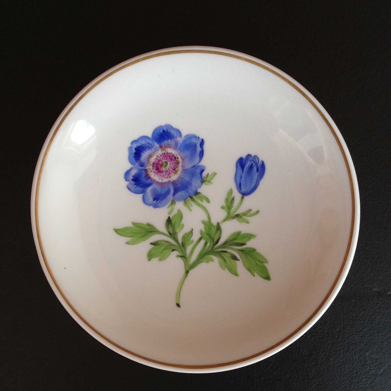 Piatti: TELLERLI  SCHÄLCHEN HANDGEMALT  APEROSCHÄLCHEN  ANEMONE – Usato da Subingen venduto da ArtBead