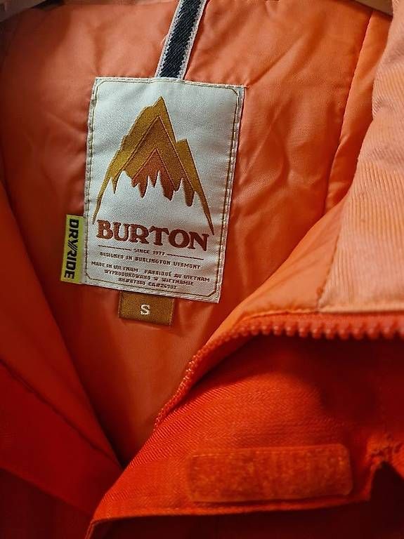 Burton Giacche: Skijacke Burton – Usato da Dübendorf venduto da Olenaaa