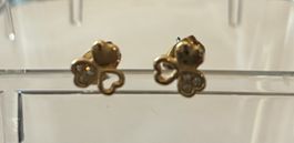 Stud Earrings clover design, gold tone