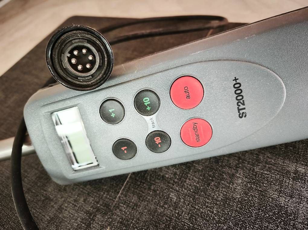 Sistema di controllo: Raymarine ST 2000 Plus – Usato da Kölliken venduto da tectum